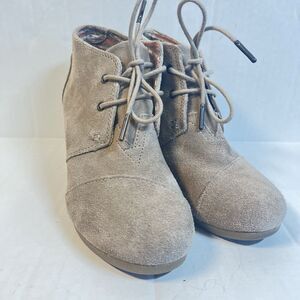 Toms Women's Beige Lace Up Wedge Ankle Booties Sz 7